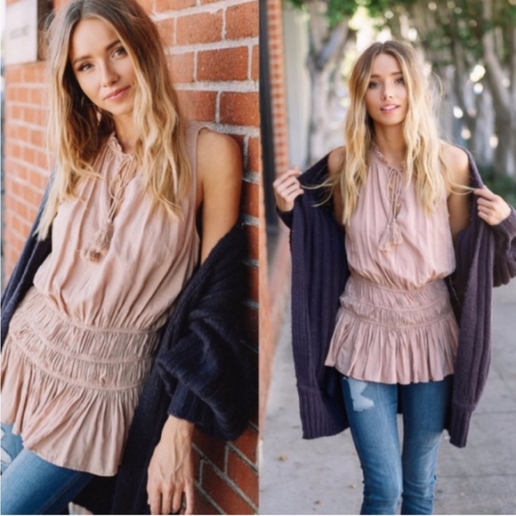 Solid Frill tie Neck Tassel sleeveless top - Picture 5 of 5